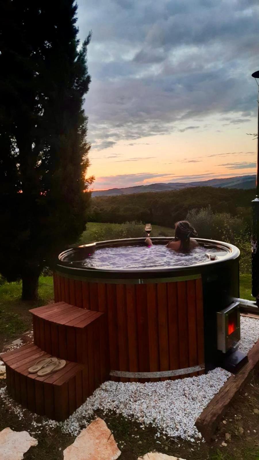 Podere Cerreto Casole dʼElsa Exteriér fotografie