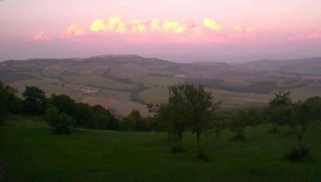 Podere Cerreto Casole dʼElsa Exteriér fotografie